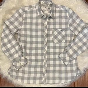 Women's Vineyard Vines top